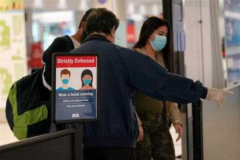 Sign Advises Passengers Wear Face Masks Editorial Stock Photo Stock