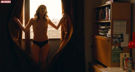 Naked Chiara Mastroianni In On A Magical Night