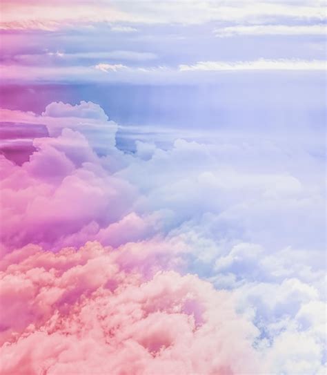 Cielo surrealista de ensueño como fondo de colores pastel de fantasía