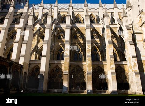 The Cloisters At Westminster Abbey London Stock Photo Alamy