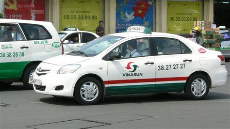 Vinasun Taxi Main Mai Linh Taxi Left Saigon Vietna Flickr