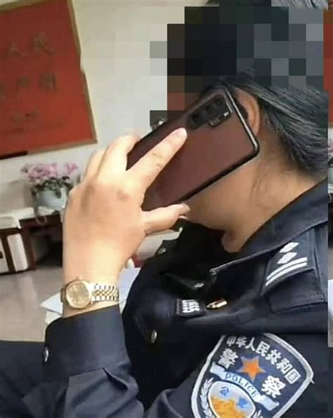 山东一女派出所长“戴劳力士开奥迪a8”被举报，称收入合法，警务督察展开调查手表赵某图片