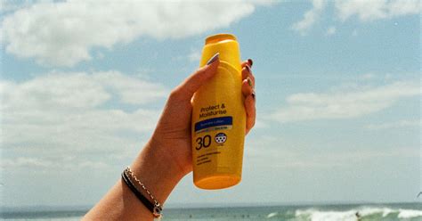 Spf Faqs A Dermatologists Guide To Sunscreen