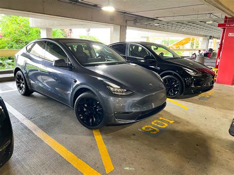 Used Tesla Hertz