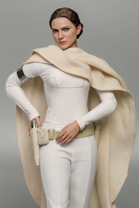 Padm Amidala Sixth Scale Figure By Hot Toys Star Wars Episode Ii