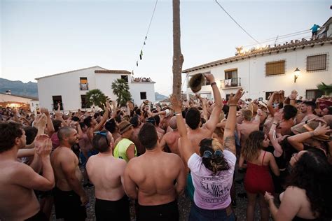 Altea Vive Con Gran Entusiasmo La Fiesta Del Arbret De Sant Joan