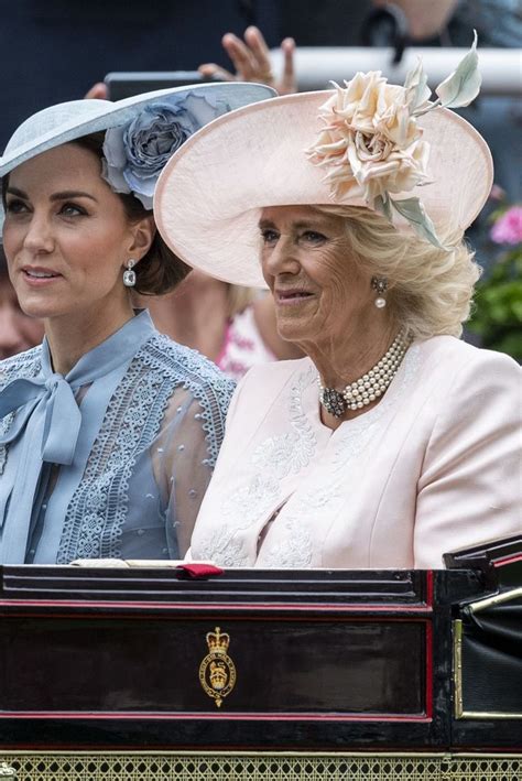 Camilla Wears Queen Elizabeths Sapphire Tiara For A Reception For The