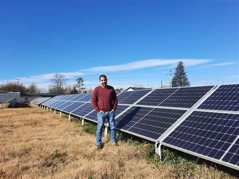 Tiene 35 años desarrolla equipos con energía solar y fue nominado como