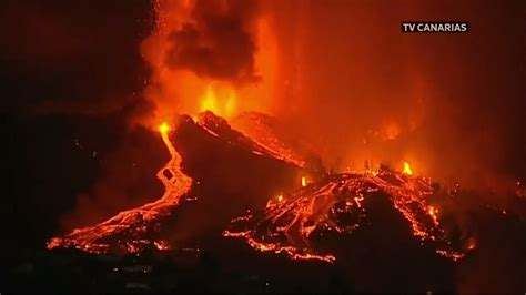 Impresionante Erupci N Del Volc N Cumbre Vieja En Espa A Youtube