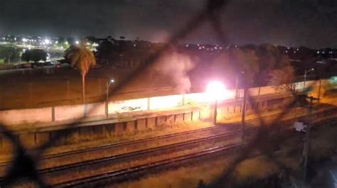 Linha sul do metrô volta a funcionar após furto de fios que gerou