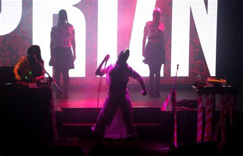 Pussy Riot medlemmer har fået asyl i Sverige Udland DR