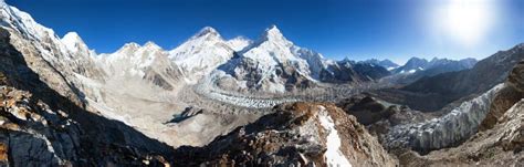 Zet De Bergen Van Everest Op Lhotse Nuptse Nepal Himalayagebergte Stock