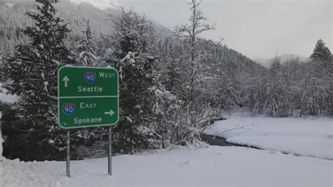 15 Car Crash Closes Eastbound I 90 Near Snoqualmie Pass