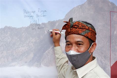 Mulai 1 April 2024 Pendakian Gunung Rinjani Dibuka Kembali Kompas Id