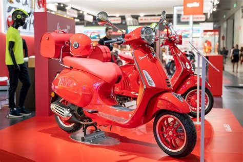 Motorrad Vergleich Vespa Primavera S Vs Vespa Primavera