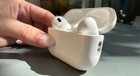 Why Can T People Hear Me On My Airpods Fast Solution