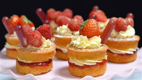 Mini Victoria Sponge Cakes Youtube