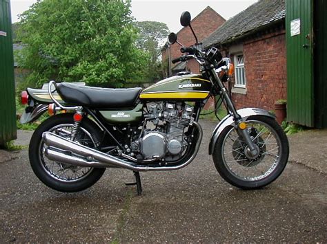 The Kawasaki Z 900 Z1A At MotorBikeSpecs Net The Motorcycle