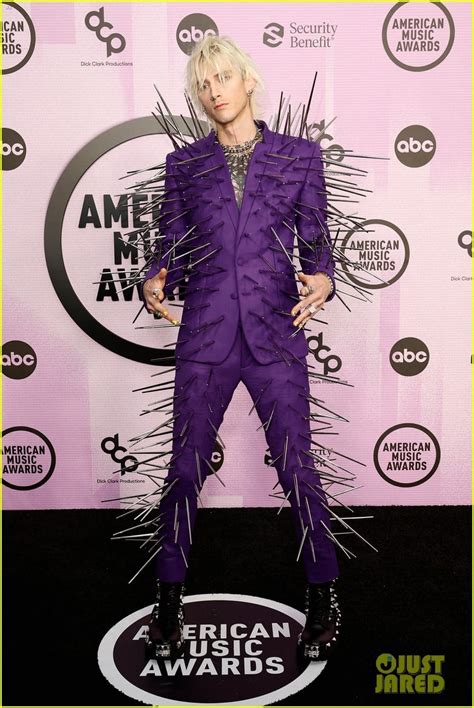 Machine Gun Kelly Wears Spiked Purple Suit For American Music Awards