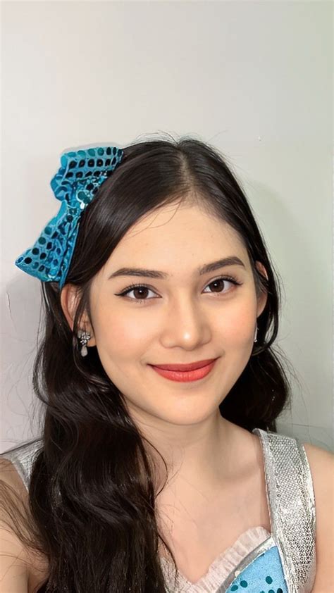 Chika Jkt48 In 2023 Gadis Cantik Wanita Kecantikan