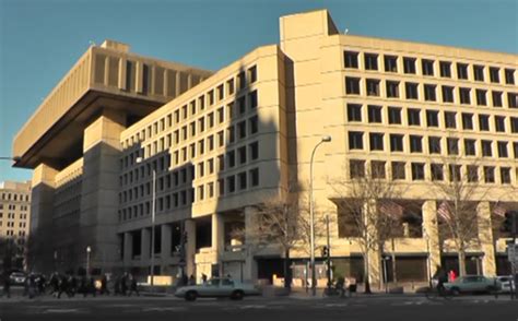 Trump administration plans to demolish FBI building