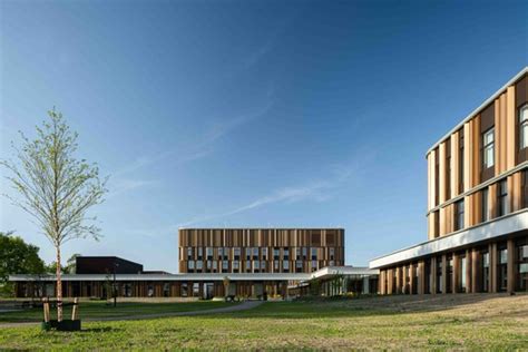 Isala Meppel Hospital / Vakwerk Architecten | ArchDaily