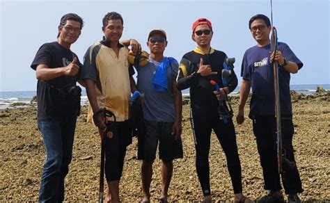 Serunya Spearfishing Berburu Ikan Laut Hasil Tangkapan Bisa Dipilih