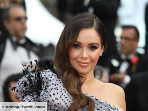 PHOTO Nabilla pose en lingerie à quatre semaines de son accouchement Femme Actuelle Le MAG