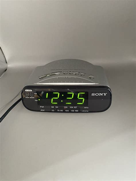 Sony Dream Machine Lcd Radio Alarm Clock Working Icf C B