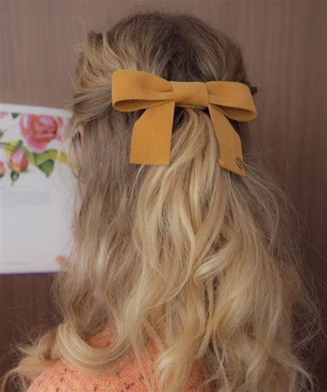 MUSINSA MERRYMOTIVE Mustard Corduroy Ribbon Hairpin