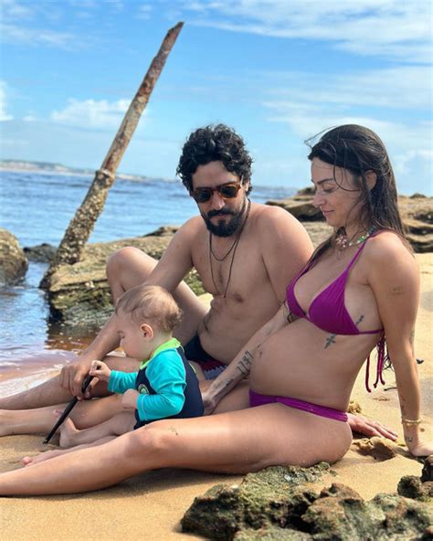 Gr Vida Pela Vez Thaila Ayala Curte F Rias A Fam Lia Na Bahia E