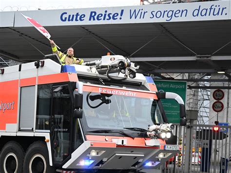 Freitag Februar Verdi Legt Sieben Flugh Fen Lahm