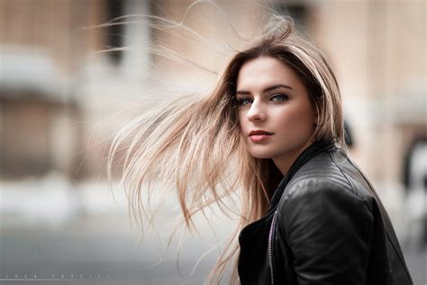 Blonde Girl Hairs In Air Wallpaper Hd Girls Wallpapers K Wallpapers Images Backgrounds Photos