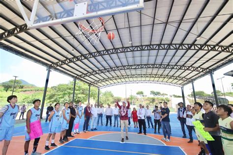 Rutilio Escandón inaugura construcción de Unidad Deportiva en