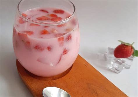 Resep Es Buah Strawberry Nata De Coco Oleh Dapur Ibuk Kayana