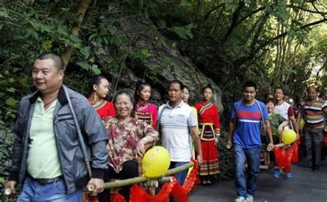 重阳节广东传统文化味浓 大批市民登山祈福中国少年国学院未来网