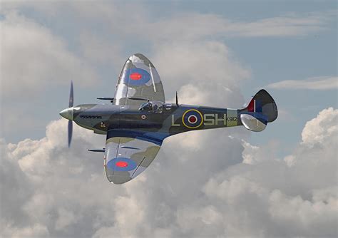 Supermarine Spitfire Digital Art by Pat Speirs