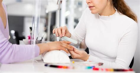 Nude démodé adoptez la nuance tendance pour Rachel Marine