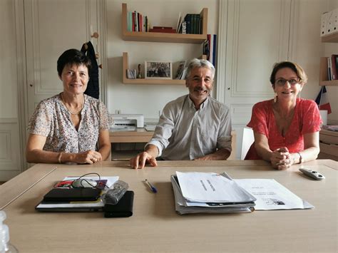 Saint Cyr Au Mont Dor Une Classe Suppl Mentaire Et Le Projet D