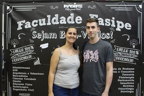 Faculdade Fasipe Recepciona Os Calouros Unifasipe Centro Universit Rio