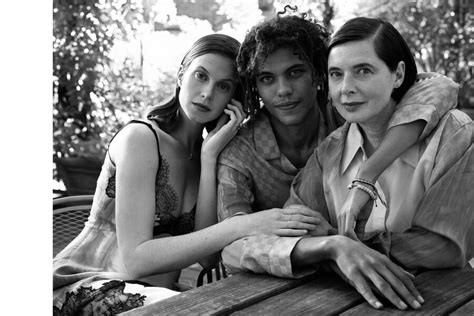 Isabella Rossellini Sister, Wiki, Age, Biography, Education, Husband ...