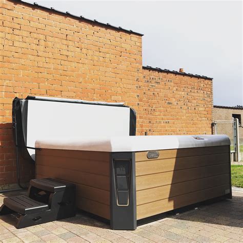 Brown Eu Jacuzzi Jacuzzi Sauna Luxe