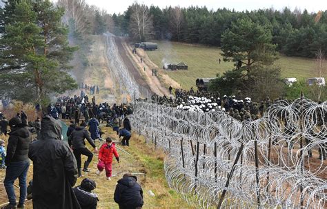 La Fronti Re Entre La Pologne Et La Bi Lorussie Migrants Et Otages