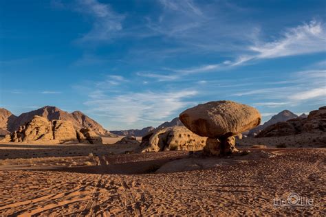 Wadi Rum atrakcje jordańskiej pustyni noclegi i miejsca warte