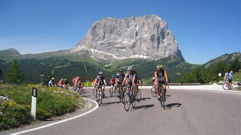 Sportguidech Sella Ronda Für Gipfelstürmer Und Kurvenfreunde