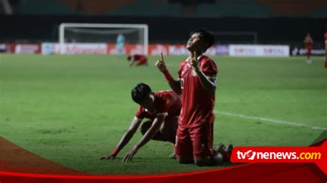 Timnas Indonesia U 17 Tumbangkan UEA Bima Sakti Untuk Korban