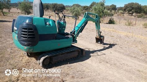 Mini giratória komatsu Agro Virtual