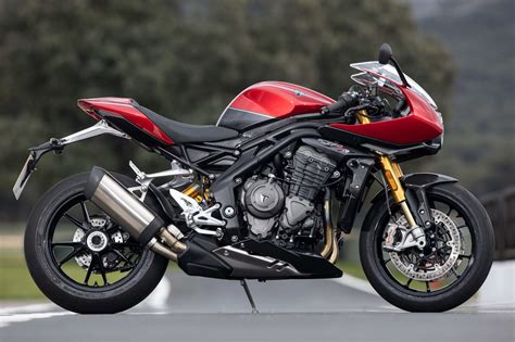 Test Triumph Speed Triple Rr Le Meilleur Cafe Racer H