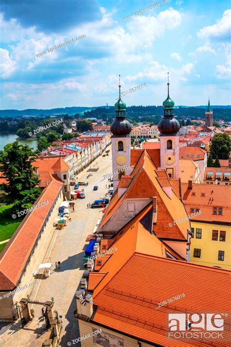 Der historische Stadtplatz von Telc in Tschechien. Weltkulturerbe der ...