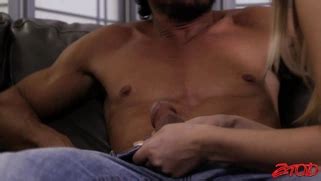 Summer Day And Savannah Frye Are Sucking Tommy Gunn S Cock Porn Movies 3Movs